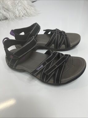 Teva Tirra Black Sandals with Purple Accents Size 7